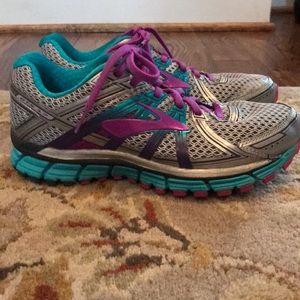 Brooks Adrenaline GTS 16